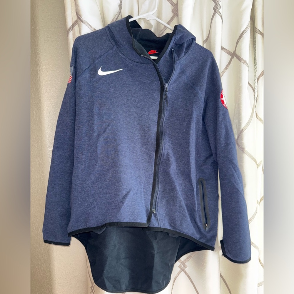 Nike Tech Fleece 2018 Winter Paralympic Games Women’s Cape-style Hoodie